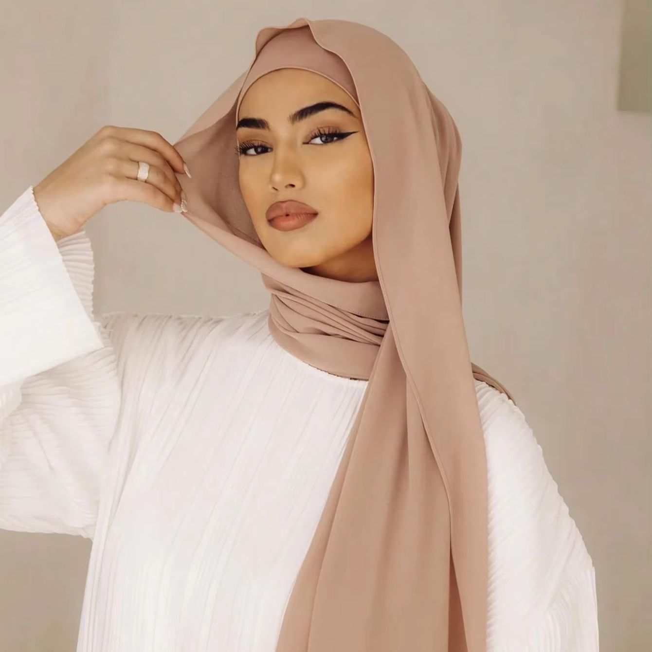 ชุดฮิญาบผ้าชีฟองพร้อมหมวกคลุมผ - Women Fashion Youtube บทวิจารณ์และราคา