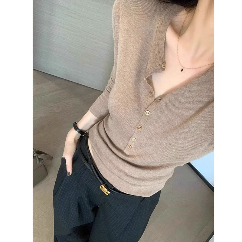 เสื้อแขนยาวผู้หญิง คอวี ดีไซน์ - Women Top Fashion บทวิจารณ์และราคา