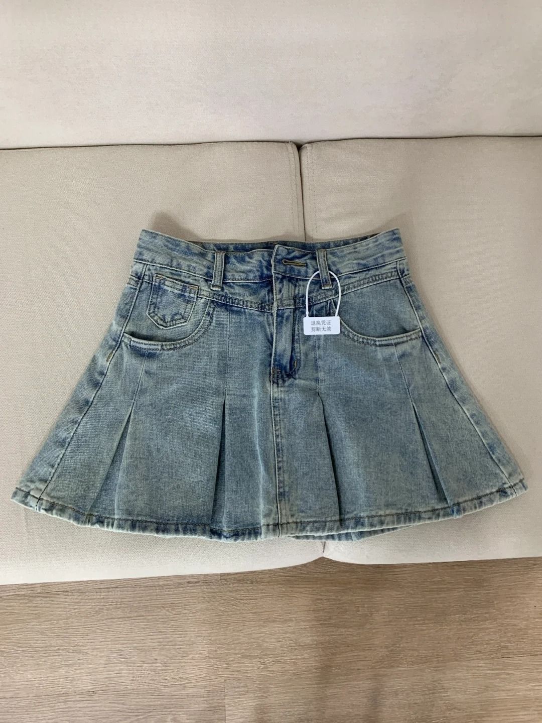 กระโปรงยีนส์เอวสูงทรงเอพลีทสไต - Women Fashion Jeans บทวิจารณ์และราคา
